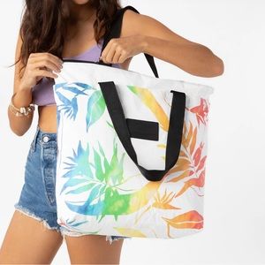 Aloha Collection Painted Birds Day Tripper